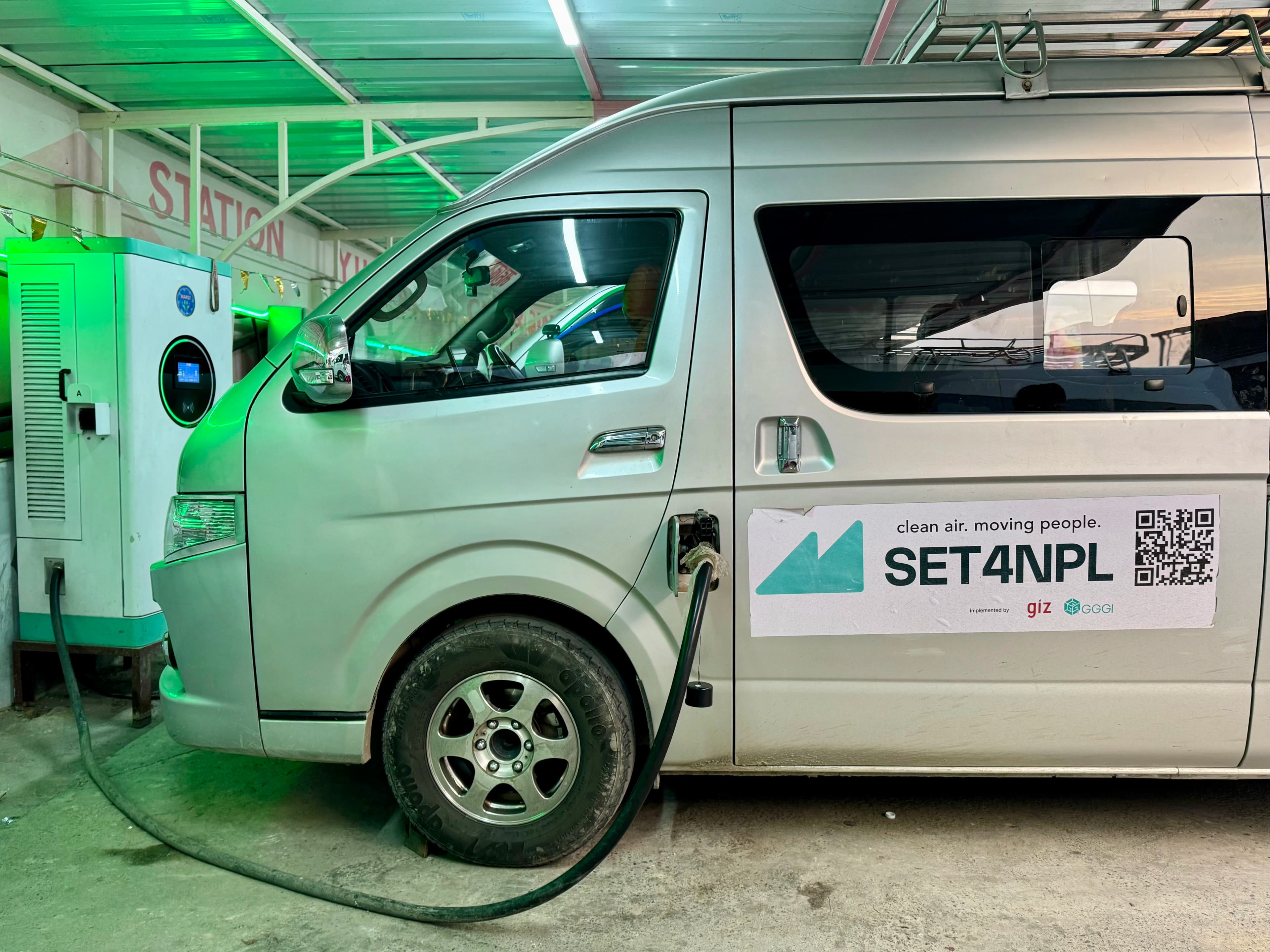 Default alternative text